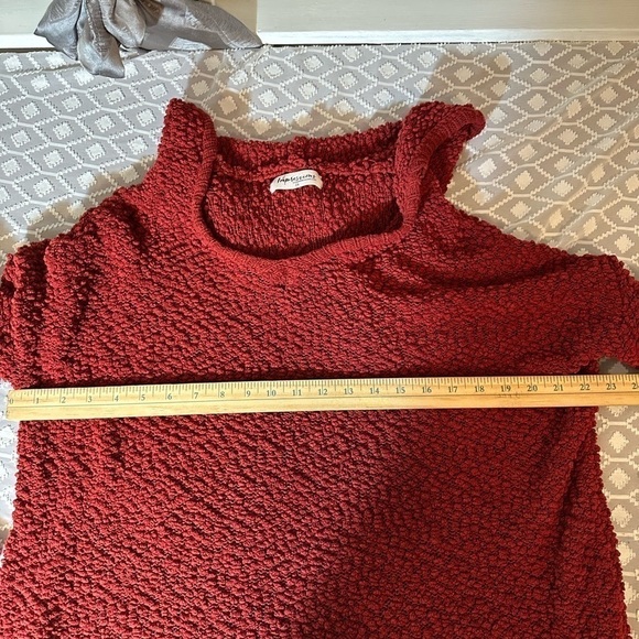 Impressions Burgundy Hooded Popcorn Knit Tunic, Women’s Size S/M - Picture 9 of 11